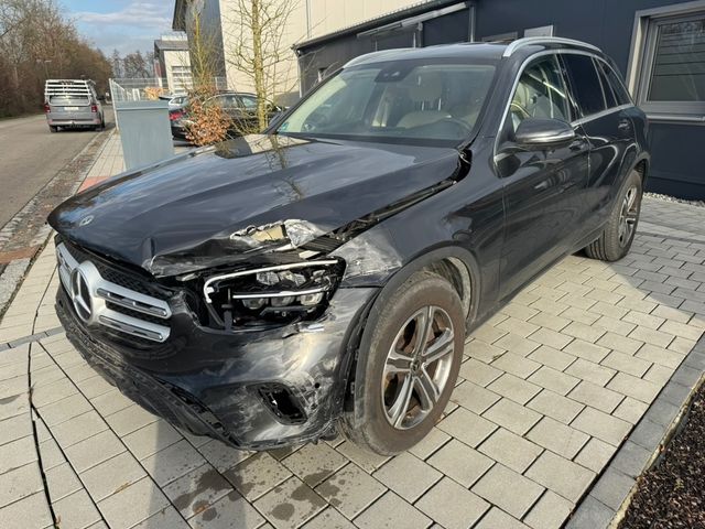 Mercedes-Benz GLC 300 d 4Matic, Airmatic, AHK