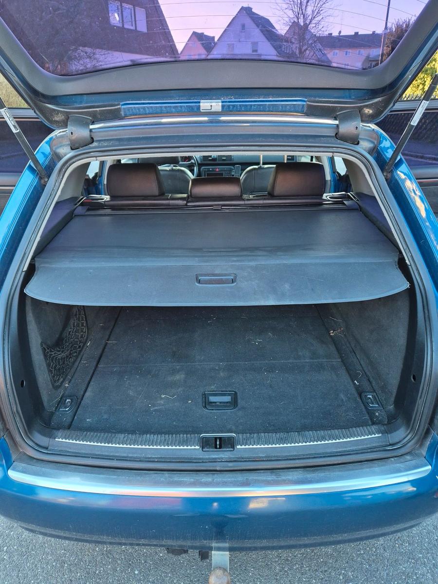 Audi A4 2004 — photo 15