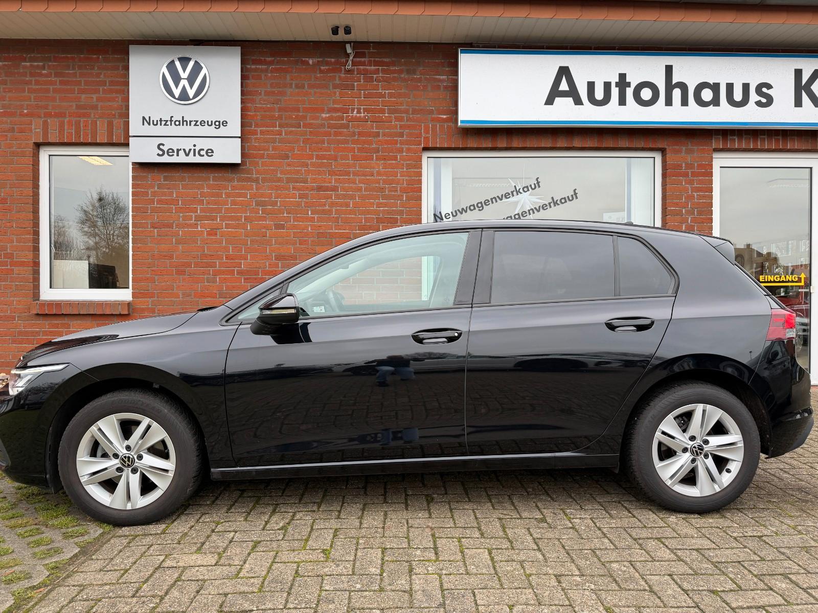 Volkswagen Golf VIII 2,0TDi DSG Life Travel/Navi/LED/Kamera
