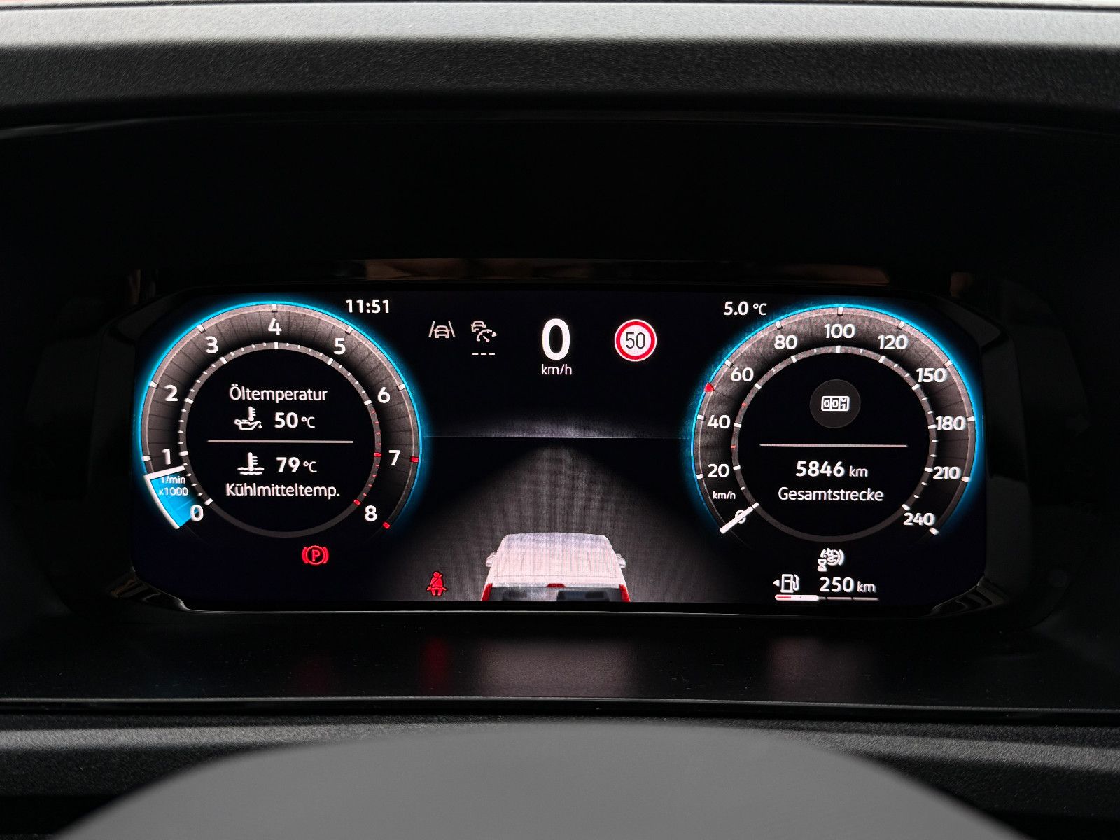 Fahrzeugabbildung Volkswagen Caddy Edition Maxi 7-Sitzer ACC AHK LED Pano Kam