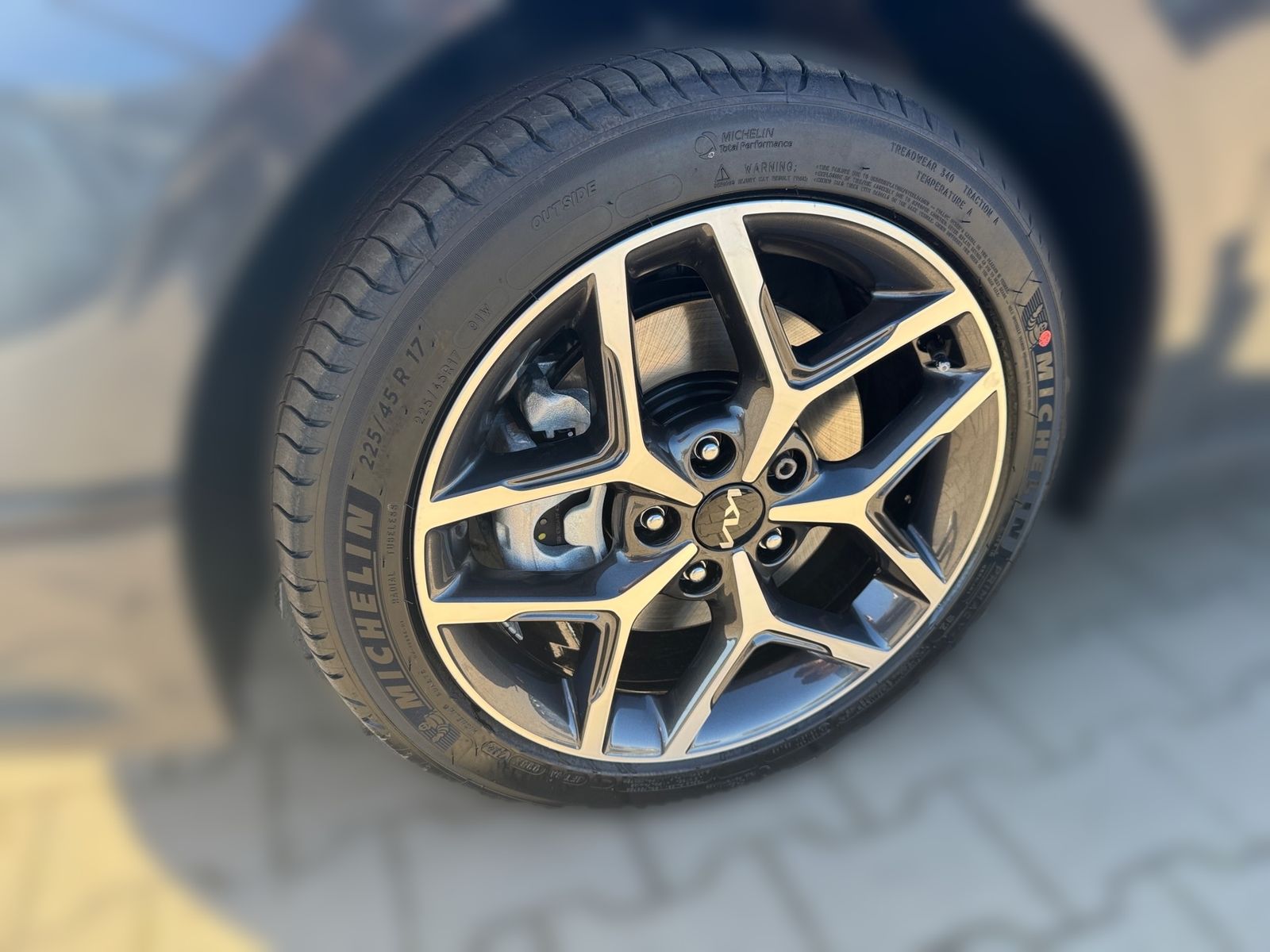 Fahrzeugabbildung Kia CEED_SW 1.5T 140 Ultimate DES JBL