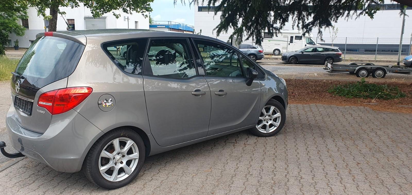 Opel Meriva B Edition