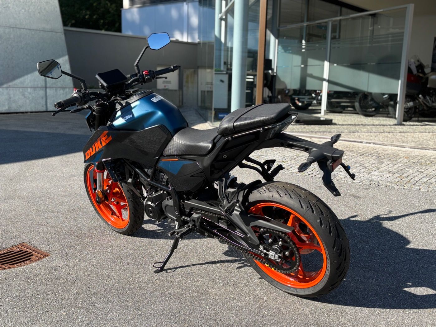 Fahrzeugabbildung KTM 125 Duke Modell 2025