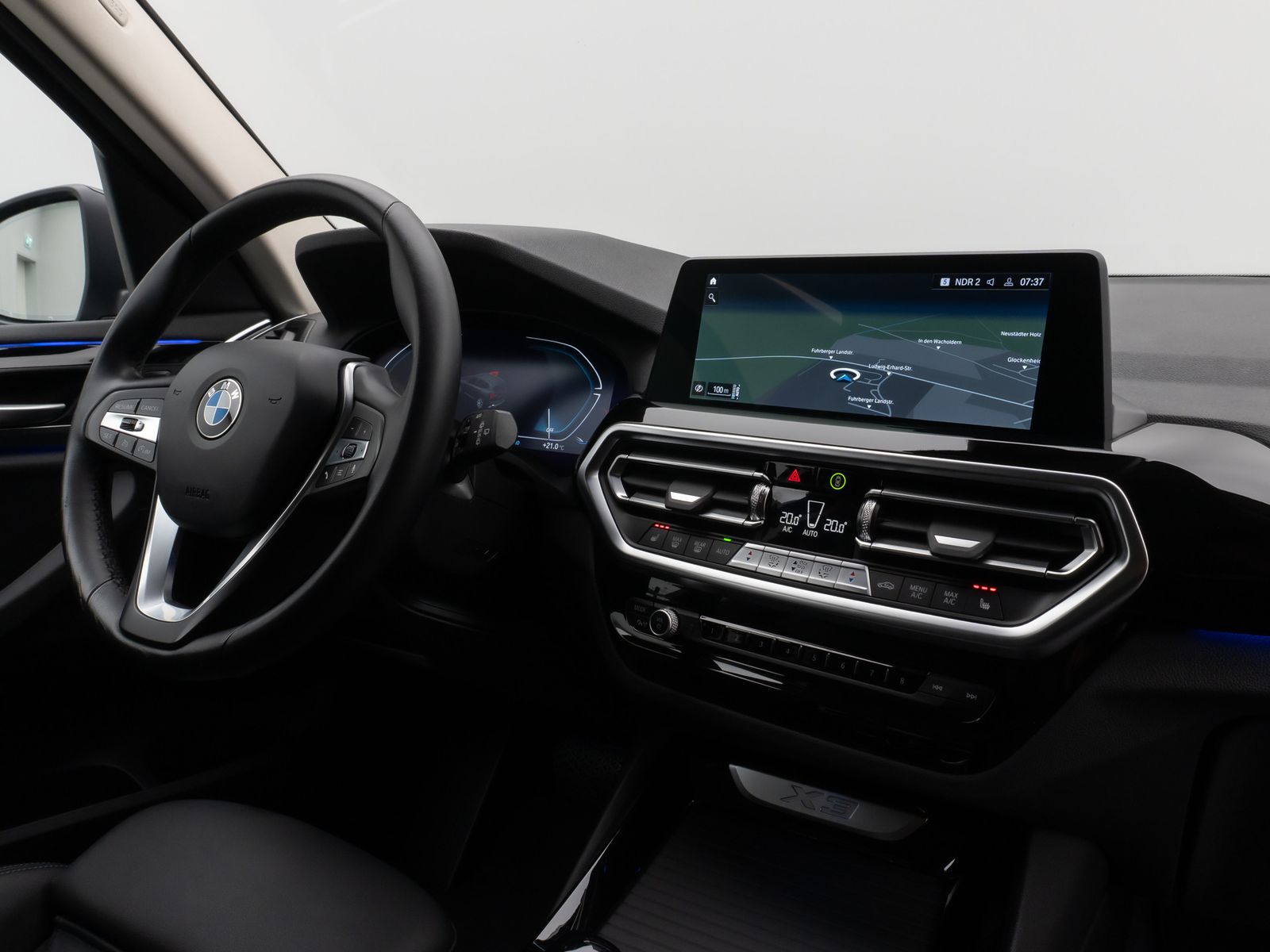 Fahrzeugabbildung BMW X3 xD20i Kamera DAB Leder Alarm M Sport 18Zoll