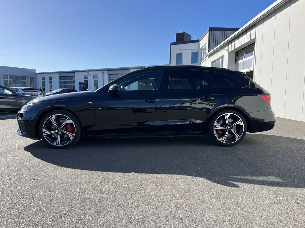 AUDI A4 2025