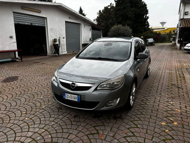 Opel Astra 1.7 CDTI 110CV Sports Tourer Cosmo UN