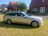 Mercedes-Benz E 300 CDI T AVANTGARDE wenig KM  - gebrauchte Mercedes-Benz E 300 aus dem Jahr 2010