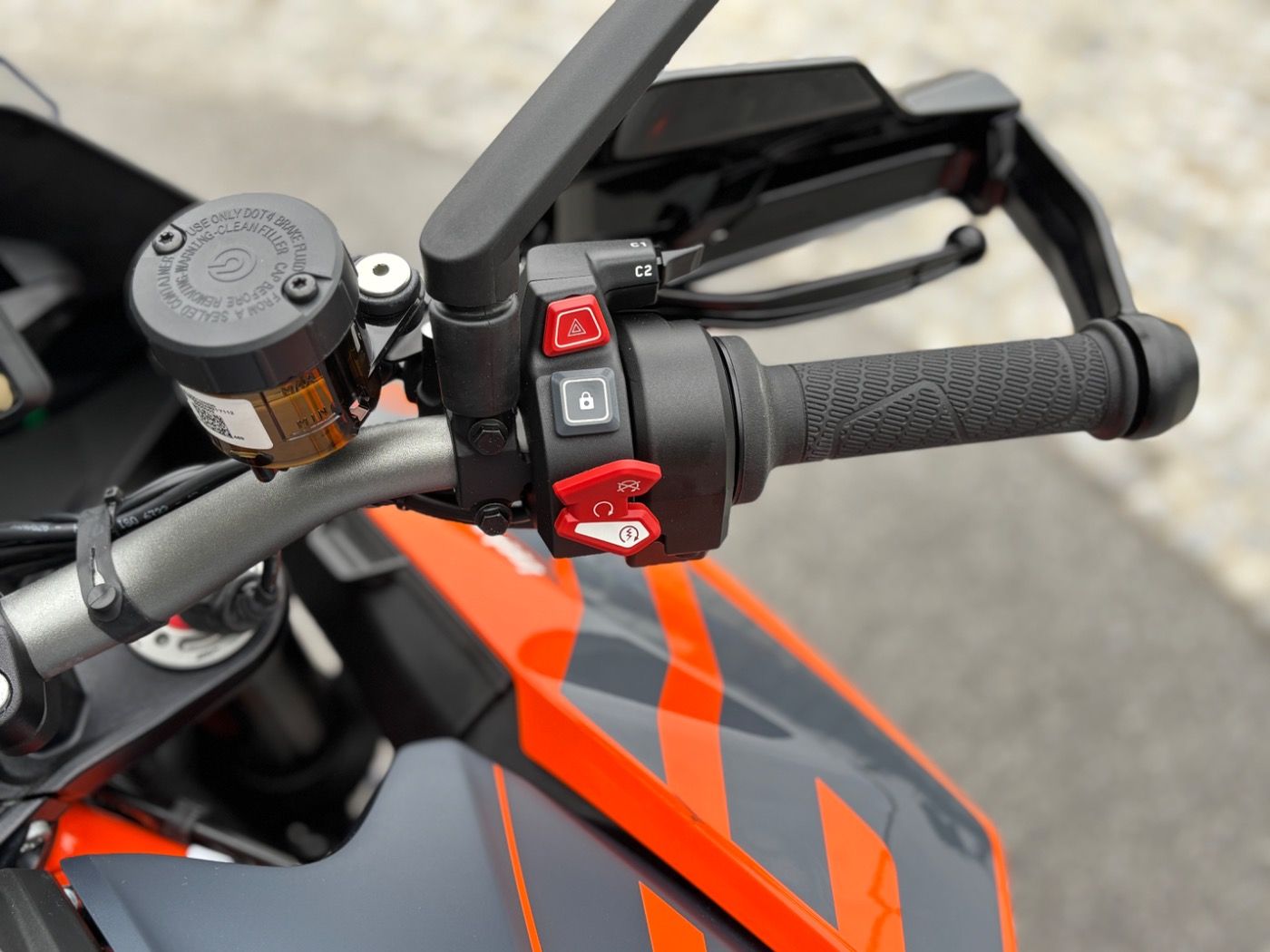 Fahrzeugabbildung KTM 1290 Super Duke GT 0% Finanzierung, 4 J. Garanti
