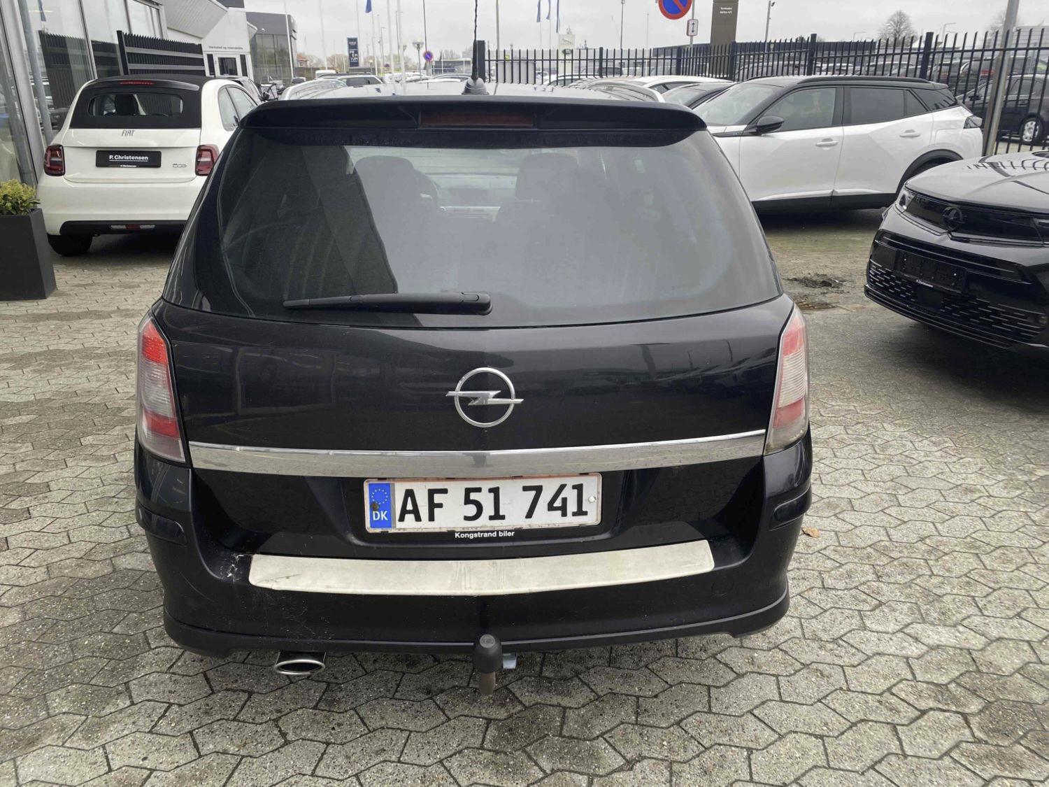 Opel Astra 2008 — engine 1.598 cm³, 179 HP (132kW)