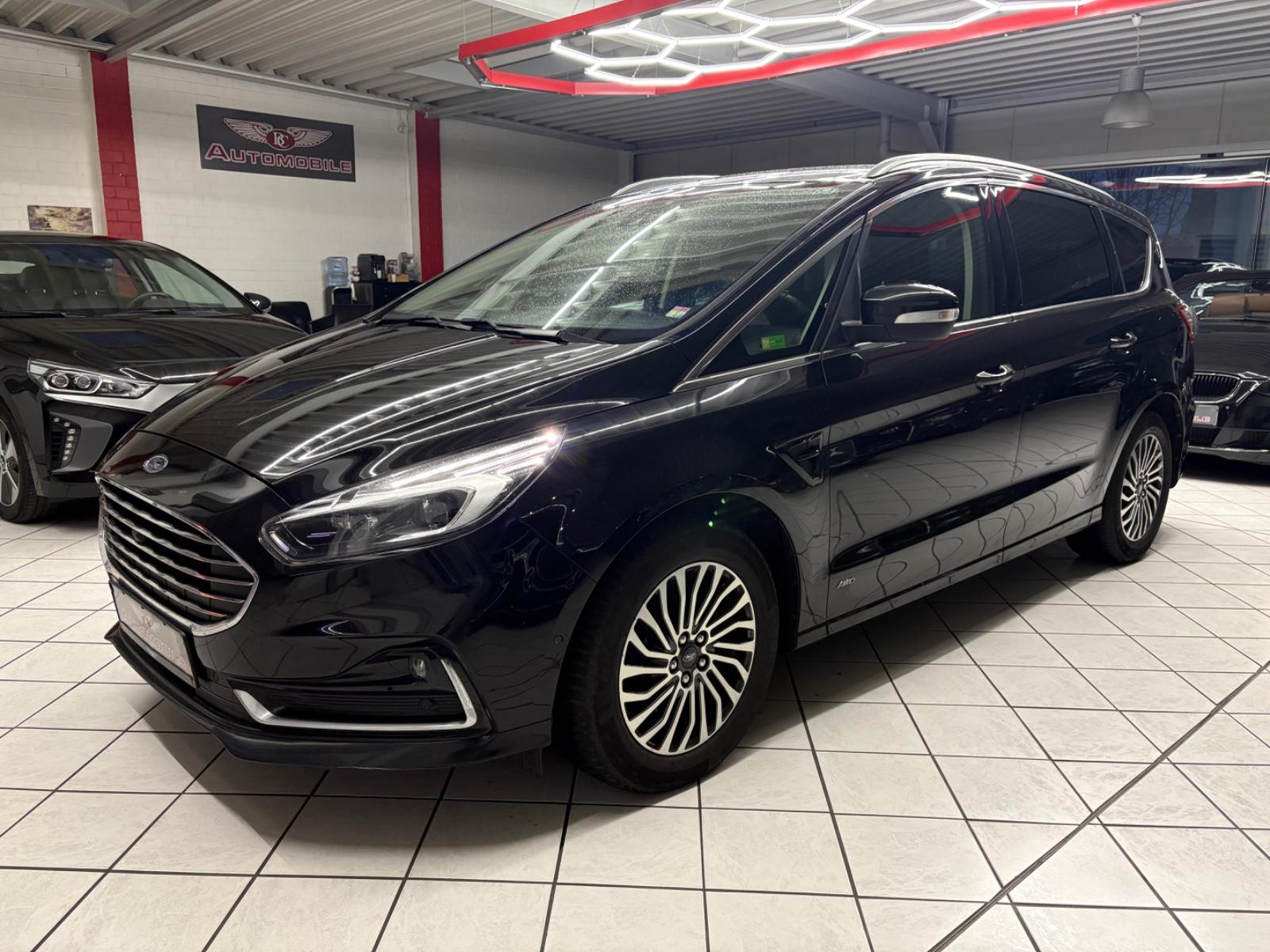 Ford S-MAX Titanium 2.0 AWD 7-SITZER NAVI AHK LED KAM