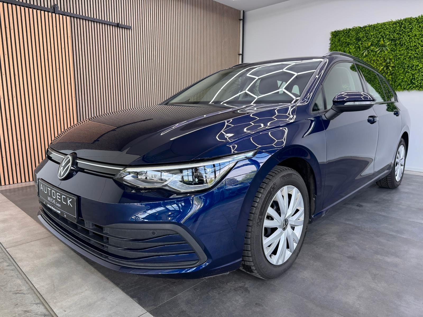 Volkswagen Golf VIII Variant Life 1.5 eTSI DSG  UVP 40.100€