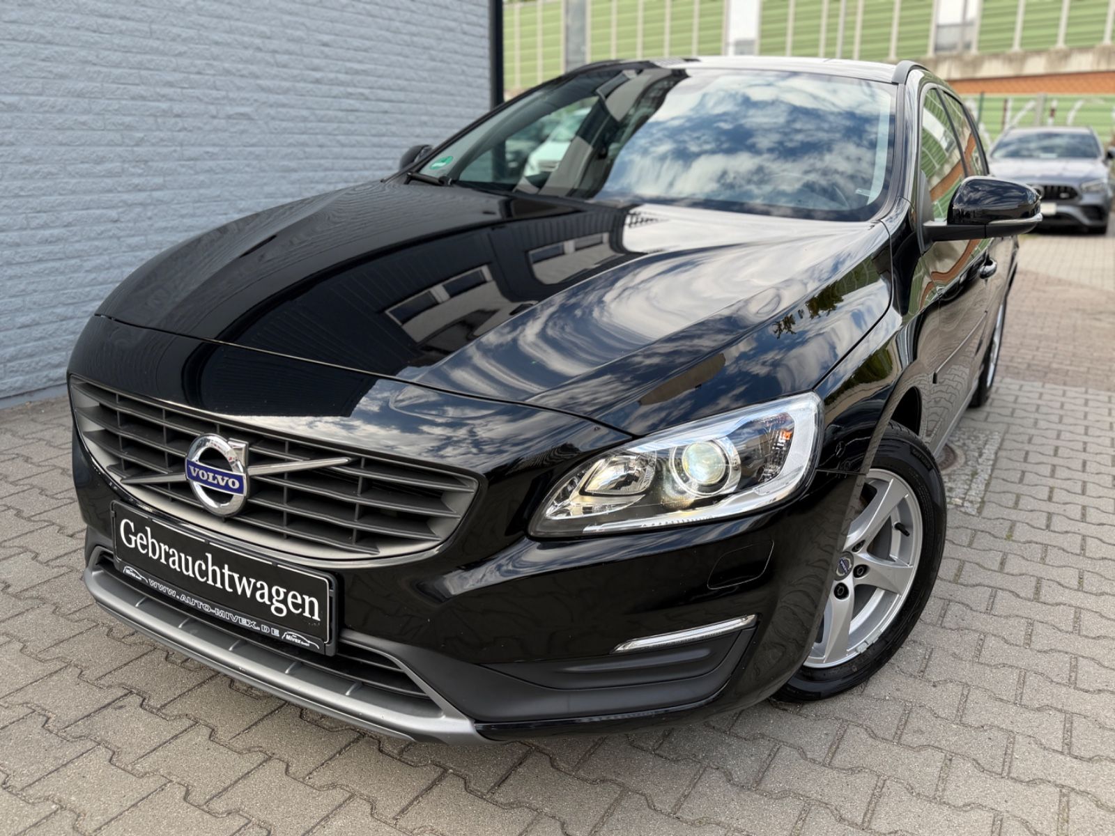 Volvo Volvo V60 T5 Geartronic Kombi Linje Business 1.HAN