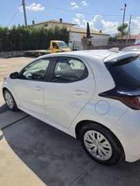 Toyota Yaris - 8