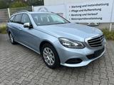 Mercedes-Benz E 200 T BlueTec AHK NAVI 360Gr. - Mercedes-Benz E 200 in Krefeld