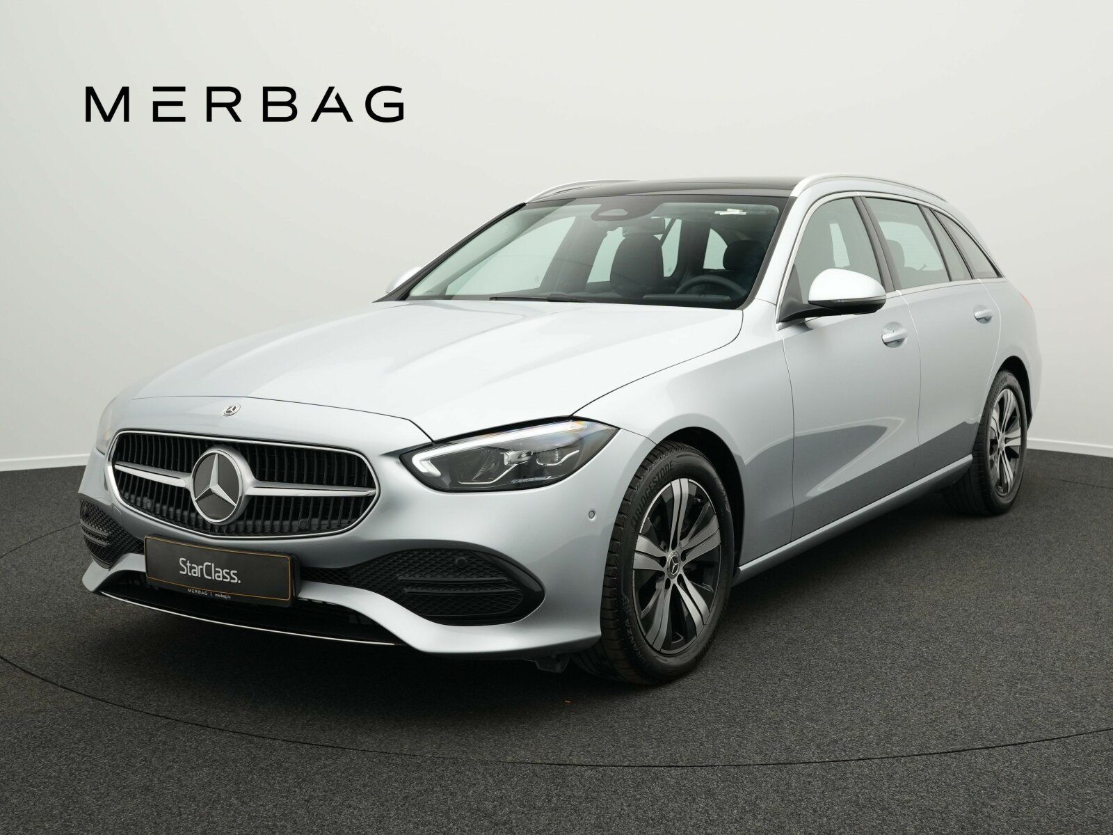 Mercedes-Benz C 220 d T Avantgarde LED+Pano+AHK+Kamera