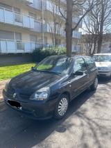 Renault Clio 1.2 16V Authentique Authentique - Renault Clio aus 2004: 1.2