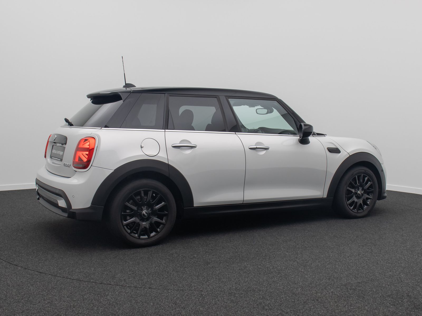 Fahrzeugabbildung MINI COOPER Panorama Kamera HUD H/K DAB Komfort Voll