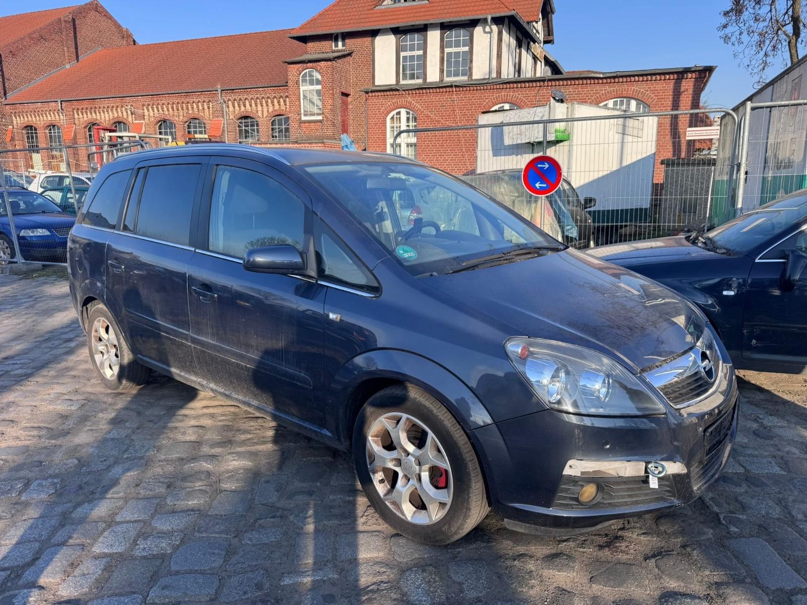 Opel Zafira 1.8 Edition 7-Sitz. Klimautom. Nav.