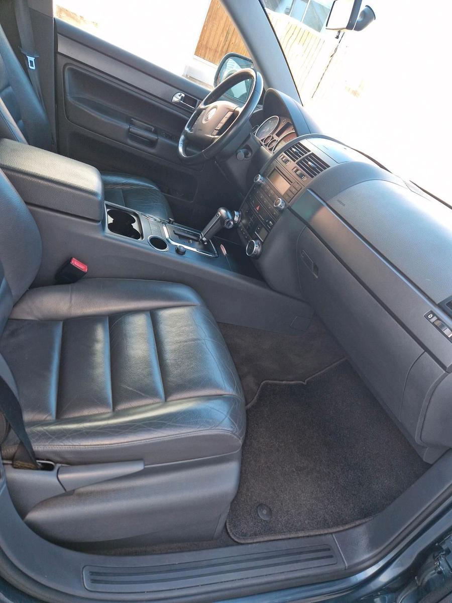 Volkswagen Touareg 2006 — photo 9