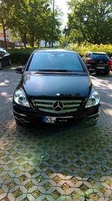 Mercedes-Benz B 180 BlueEFFICIENCY - - Mercedes-Benz B 180 in Kassel