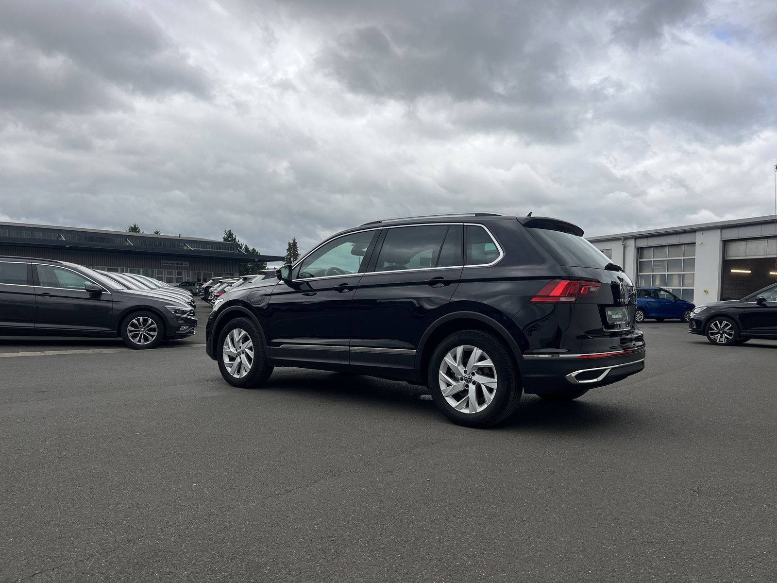 Volkswagen Tiguan 1.4 TSI e-Hybrid Elegance 156€ m.20% Anz. foto 10