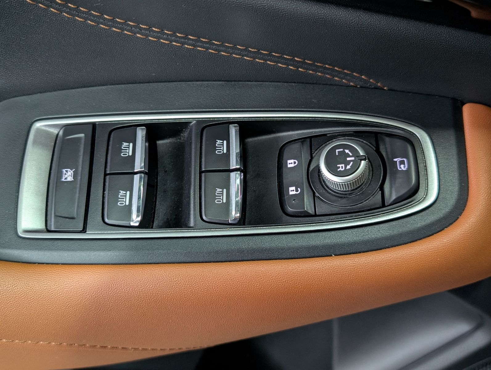 Fahrzeugabbildung Subaru Outback 2.5i Platinum EyeSight LED ACC CAM LEDER