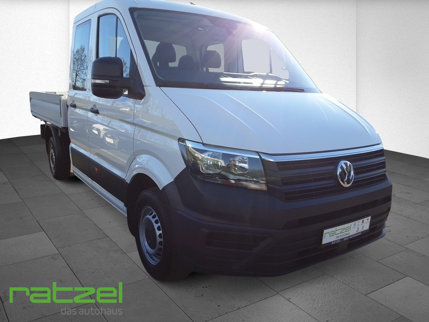 Fahrzeugabbildung Volkswagen Crafter Pritsche DOKA ML 2.0 TDI AHK Navi Klimaa