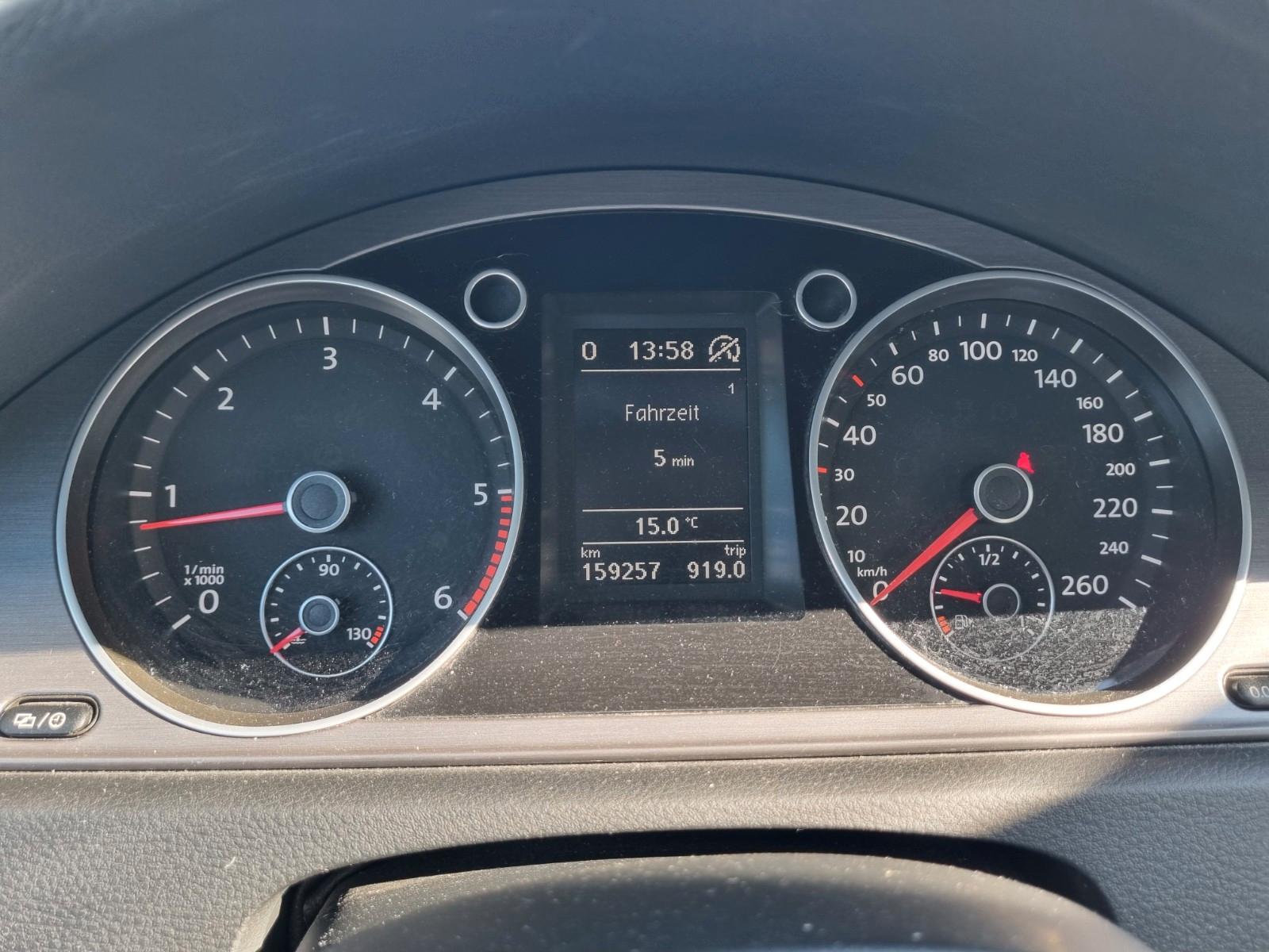 Volkswagen Passat 2014 — photo 15