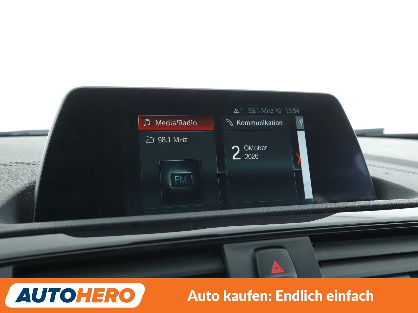 BMW 118i Sport Line Aut.*NAVI*LED*PDC*TEMPO*