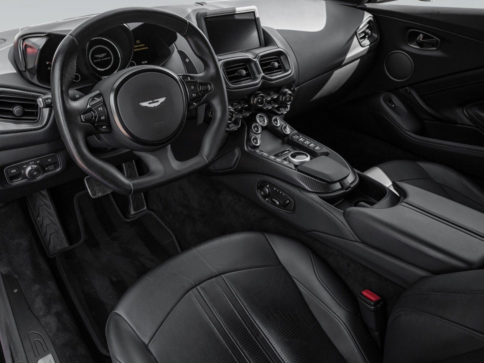 Aston Martin V8 Vantage Coupé | Carbon Interior | Style Pack foto 6