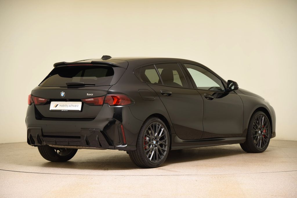 BMW 120
