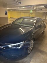 Mercedes-Benz CLA 200 | MULTIBEAM LED | Black/Black AMG LINE - Mercedes-Benz CLA 200 aus 2023