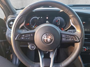 Alfa Romeo Giulia Veloce Q4 2.0 Turbo 16V Kam.+KeyLess+SHZ