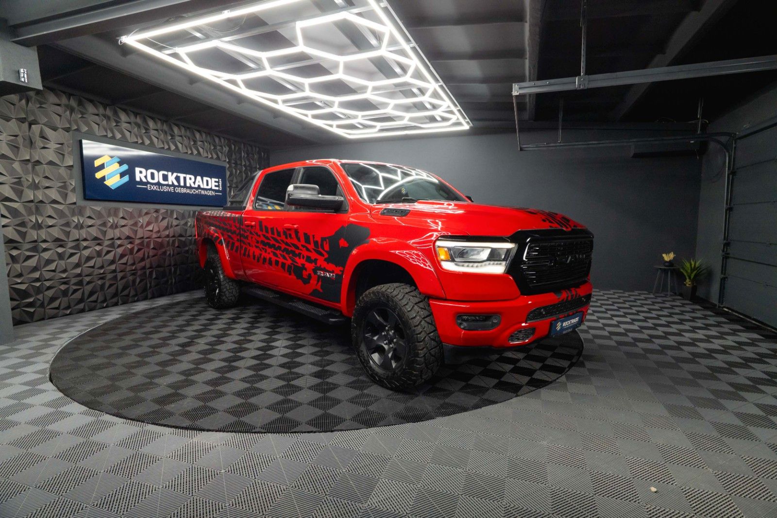 Fahrzeugabbildung Dodge RAM 5.7 V8 HEMI 4x4 OFFROAD LONGBED AXLE LOCK