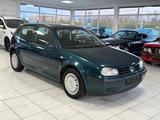 Volkswagen Golf 1.6 FSI CHAMP+Allw.+Radio - Volkswagen Golf: Champ
