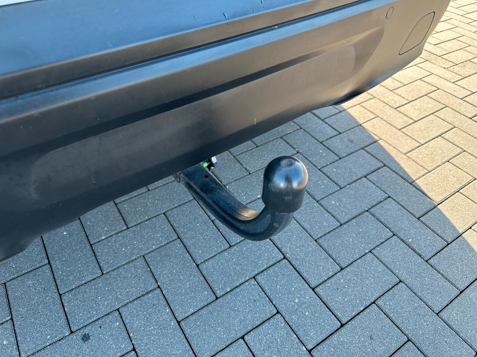 Citroën C5 Aircross Shine Pack mit AHK, Panorama, Sitzhg