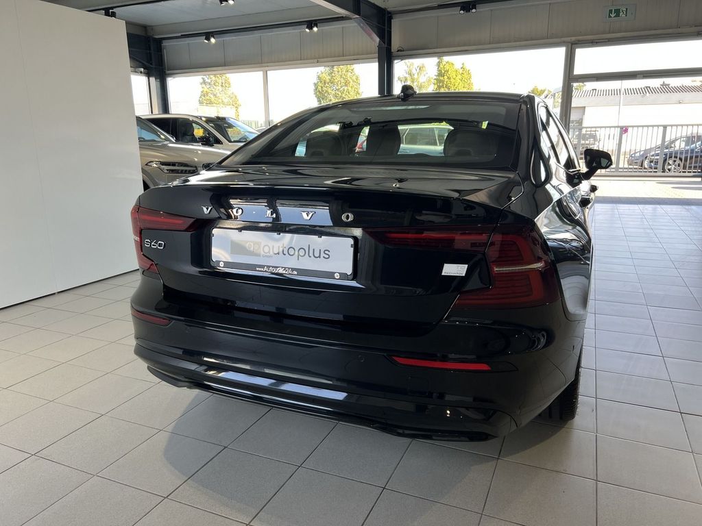 Volvo S60 T8 Ultimate Dark Recharge AWD B&W Massage