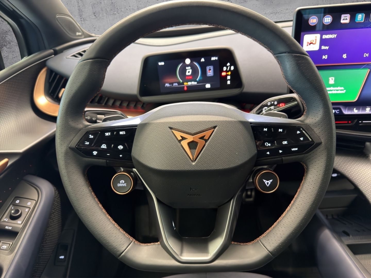 Cupra Tavascan - Bild 12