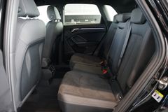 AUDI Q3 40 TFSI quattro S line | MMI Navi | Matrix AUDI Q3 40 TFSI quattro S line | MMI Navi | Matrix
