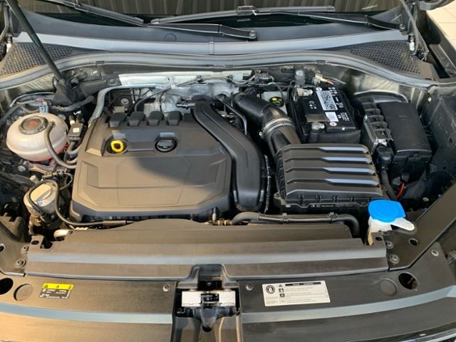 Fahrzeugabbildung Volkswagen Tiguan 1.5 TSI DSG Comfortline AHK NAVI LED PDC