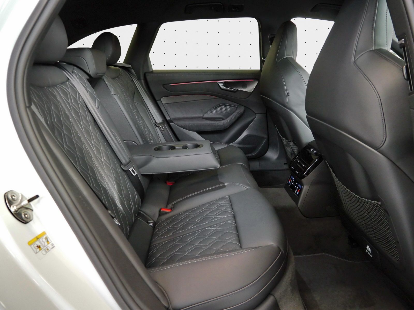 Audi A6 - Bild 16