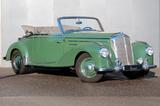 Mercedes-Benz 220 A W 187, gewölbte Frontscheibe+Amaturenbrett - Mercedes-Benz 220 Cabrio W 187 a mit Benzin-Antrieb
