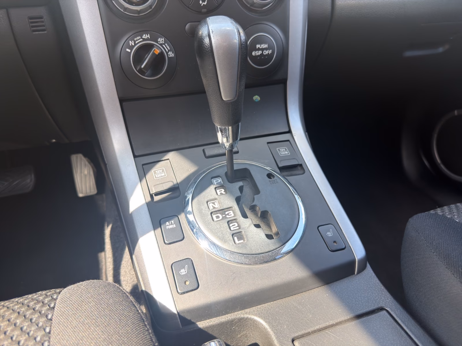 Suzuki Grand Vitara 2.0 140 ch Comfort+ • BVA • 4x4 • Toit ouvrant • Sièges chauffants