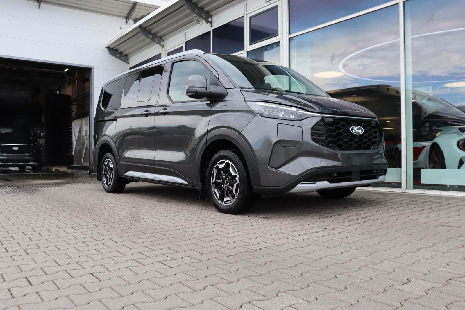 Ford Tourneo Custom Active PHEV 340/L1 0,0 % FIN*