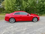 Audi A5 Coupe 40 TFSI S line Design - Audi A5: Rot