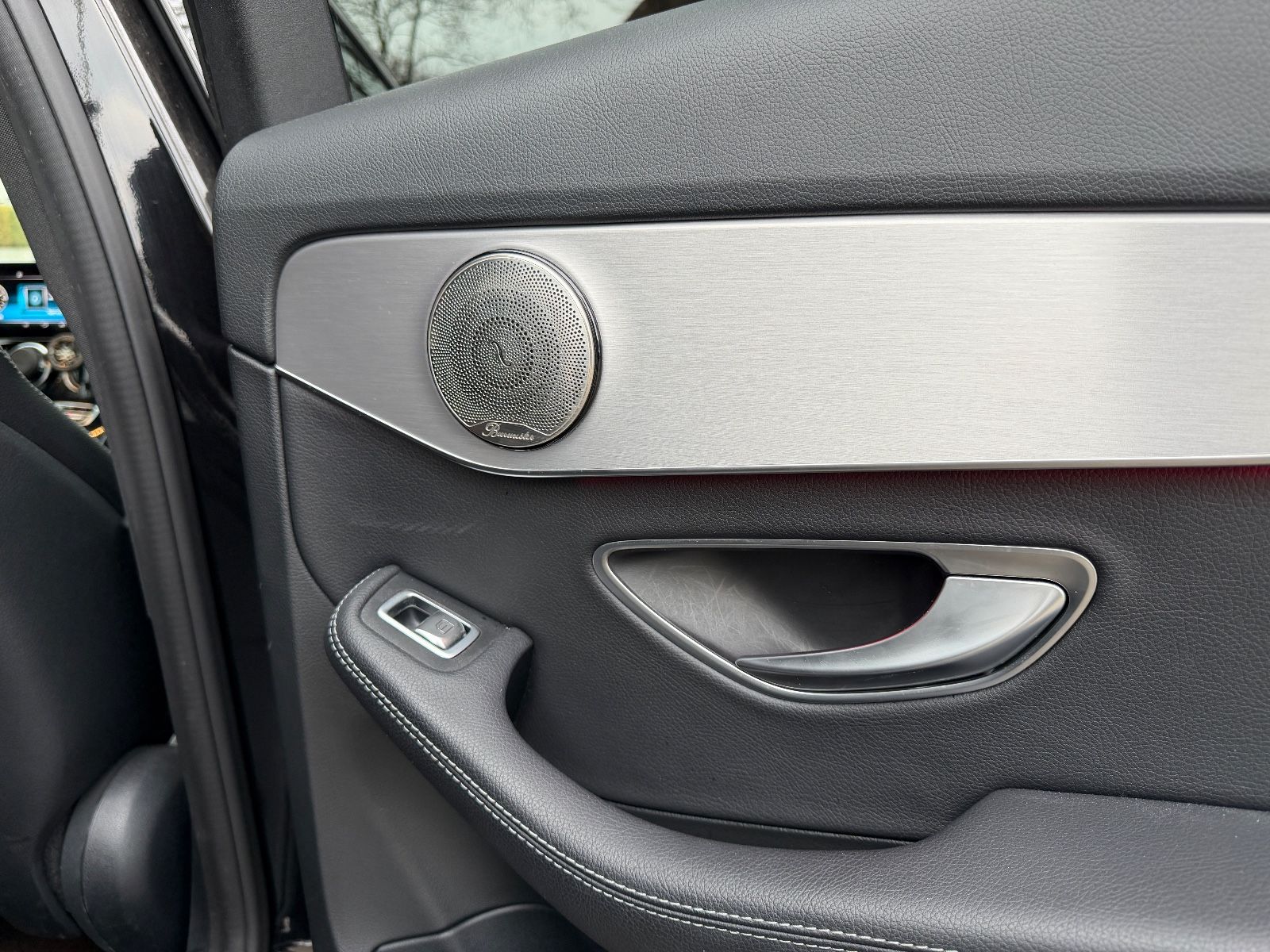 Fahrzeugabbildung Mercedes-Benz C 180 AMG*LED*SCHIEBEDACH*ALCANT*BURMESTER*KAMER