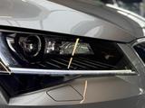 Skoda Superb Combi 2.0 TDI Style 4x4 Aut./Bi-Xenon/BT - Skoda Superb mit Diesel-Antrieb: Allradantrieb