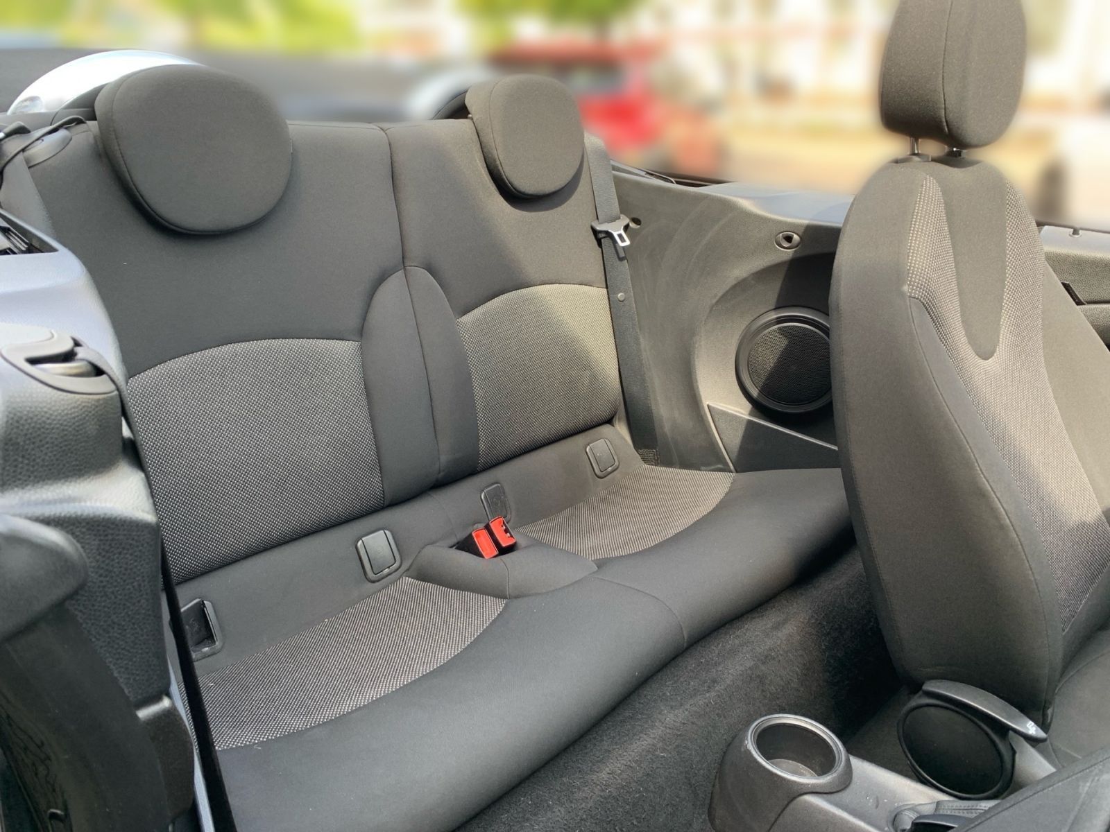 Fahrzeugabbildung MINI ONE Mini Cabrio One 1.6 PDC SHZ