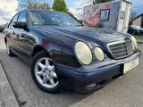 Mercedes-Benz E 200 KOMPRESSOR CLASSIC Klima TÜV Neu - gebrauchte Mercedes-Benz E 200 aus dem Jahr 2001