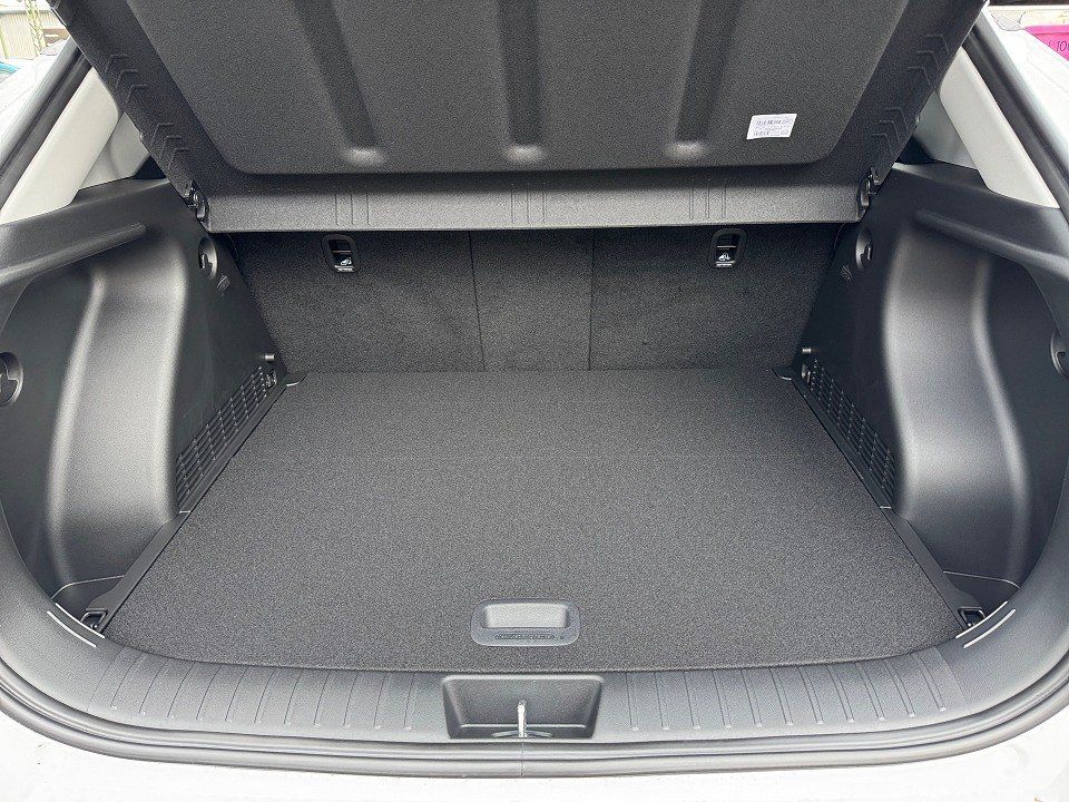 Fahrzeugabbildung Hyundai KONA Elektro 65kWh Trend el. Heckklappe